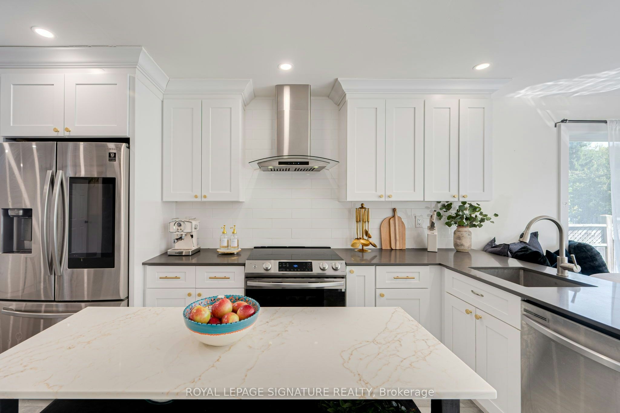 1085 Kensington Street, Innisfil, ON, L9S 1T7 - 9