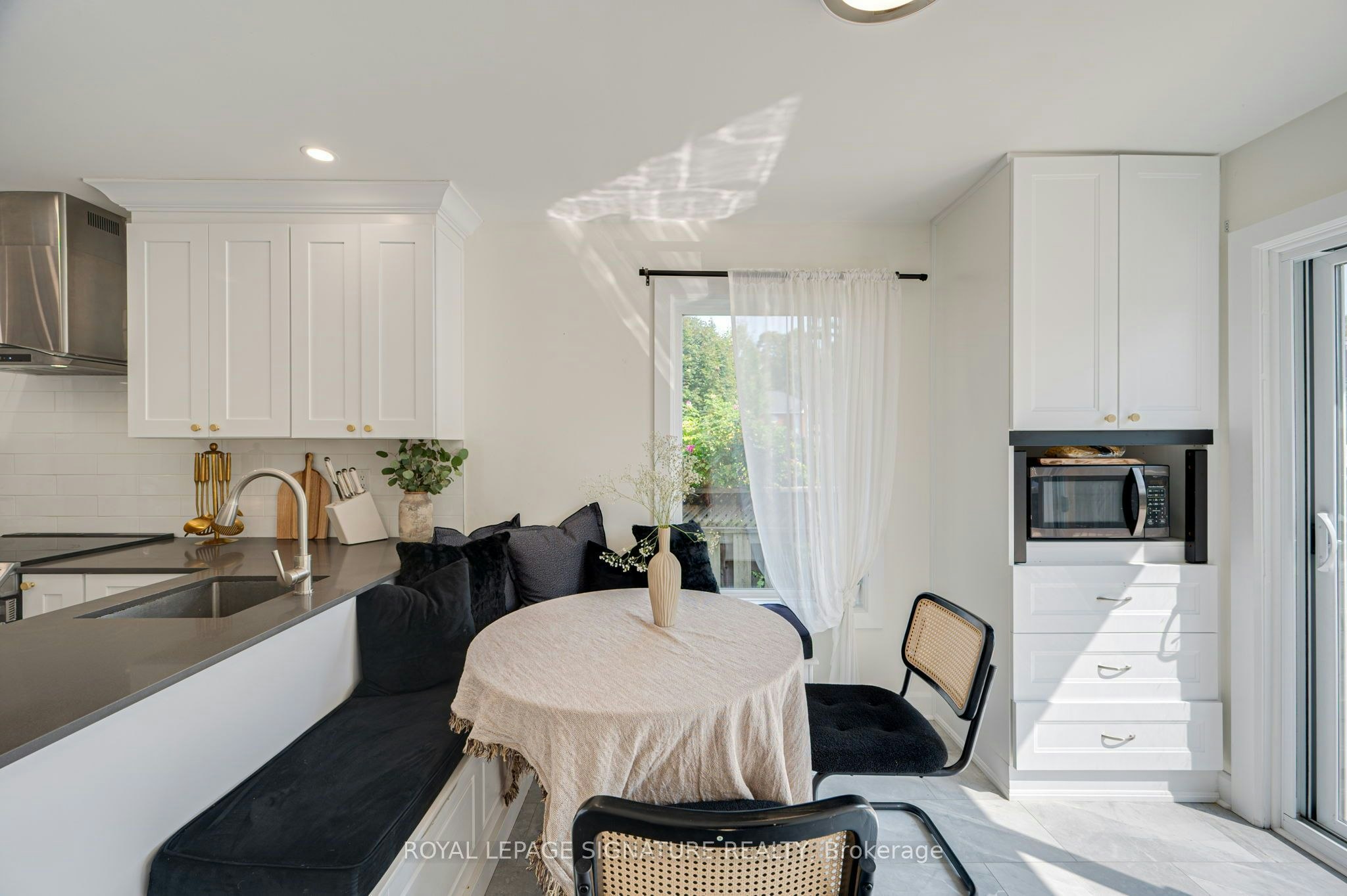 1085 Kensington Street, Innisfil, ON, L9S 1T7 - 12