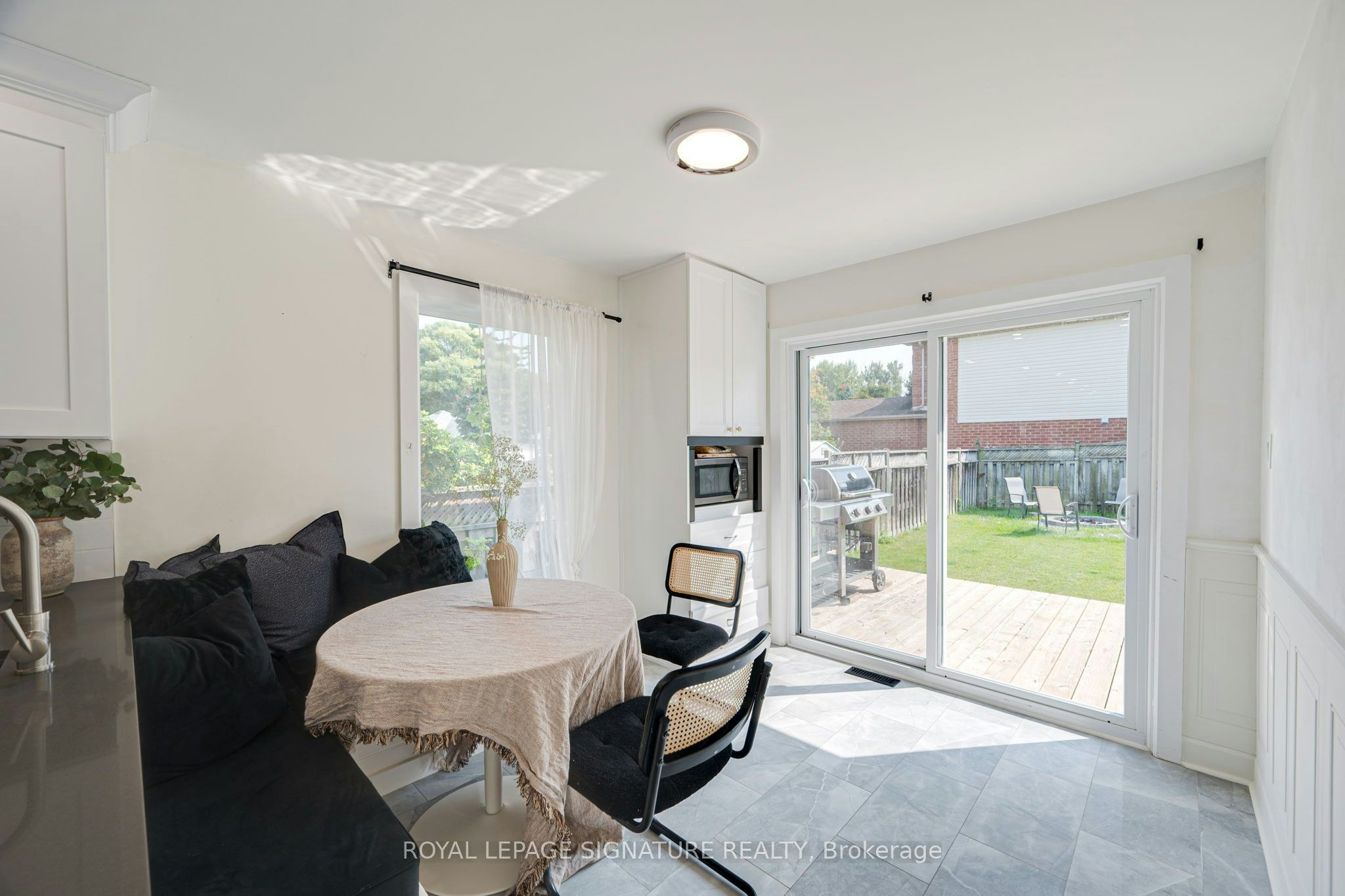 1085 Kensington Street, Innisfil, ON, L9S 1T7 - 11