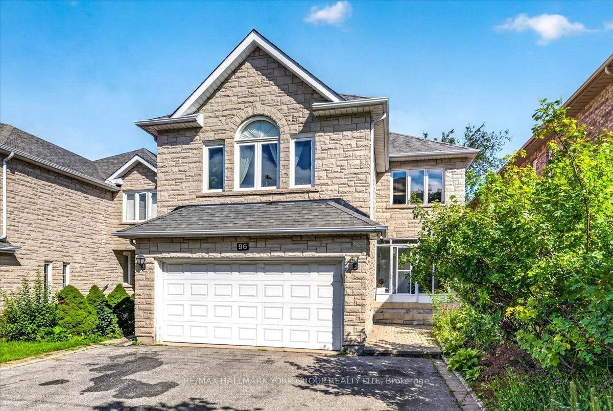 96 Townsgate Drive, Vaughan, ON, L4J 8A4