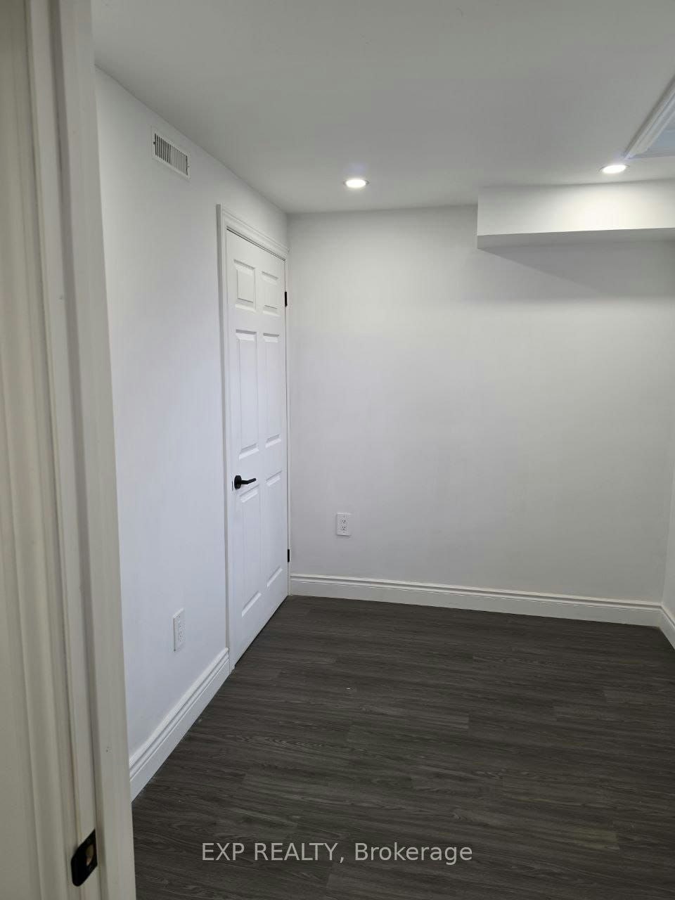 Basement-11 Martina Crescent, Vaughan, ON, L4H 3B6 - 6