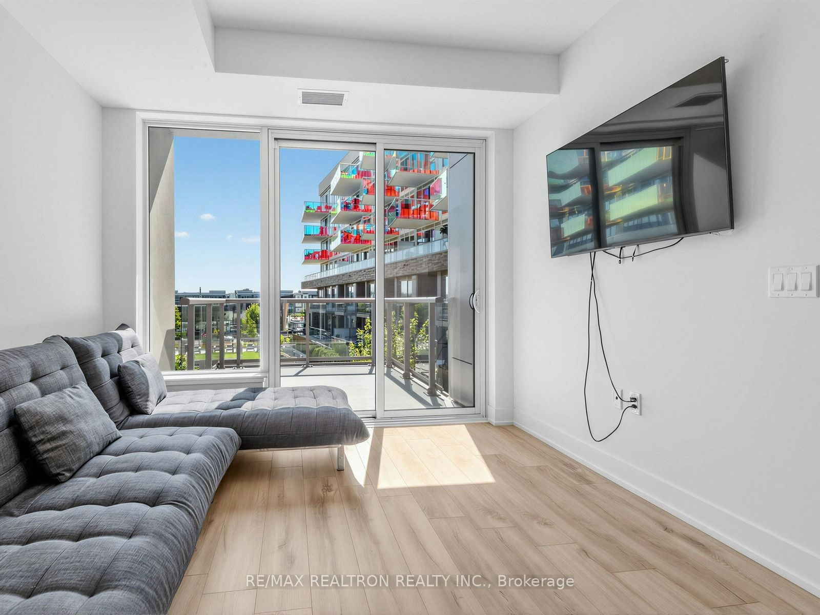 250-333 Sunseeker Avenue, Innisfil, ON, L9R 0R6 - 8