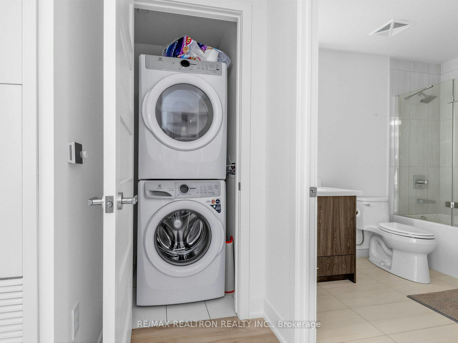 250-333 Sunseeker Avenue, Innisfil, ON, L9R 0R6 - 15
