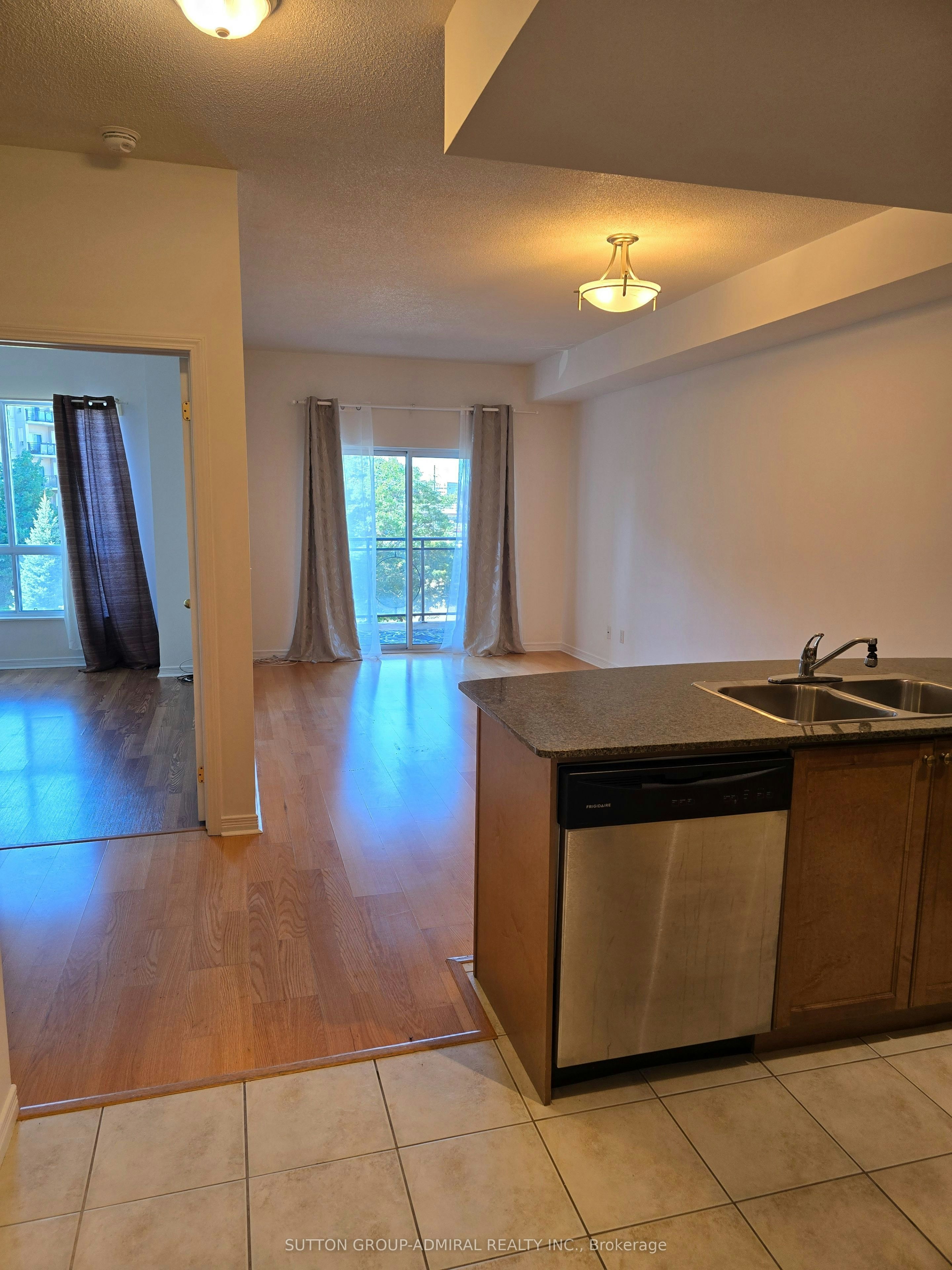 315-2 Maison Parc Court, Vaughan, ON, L4J 9K4 - 8