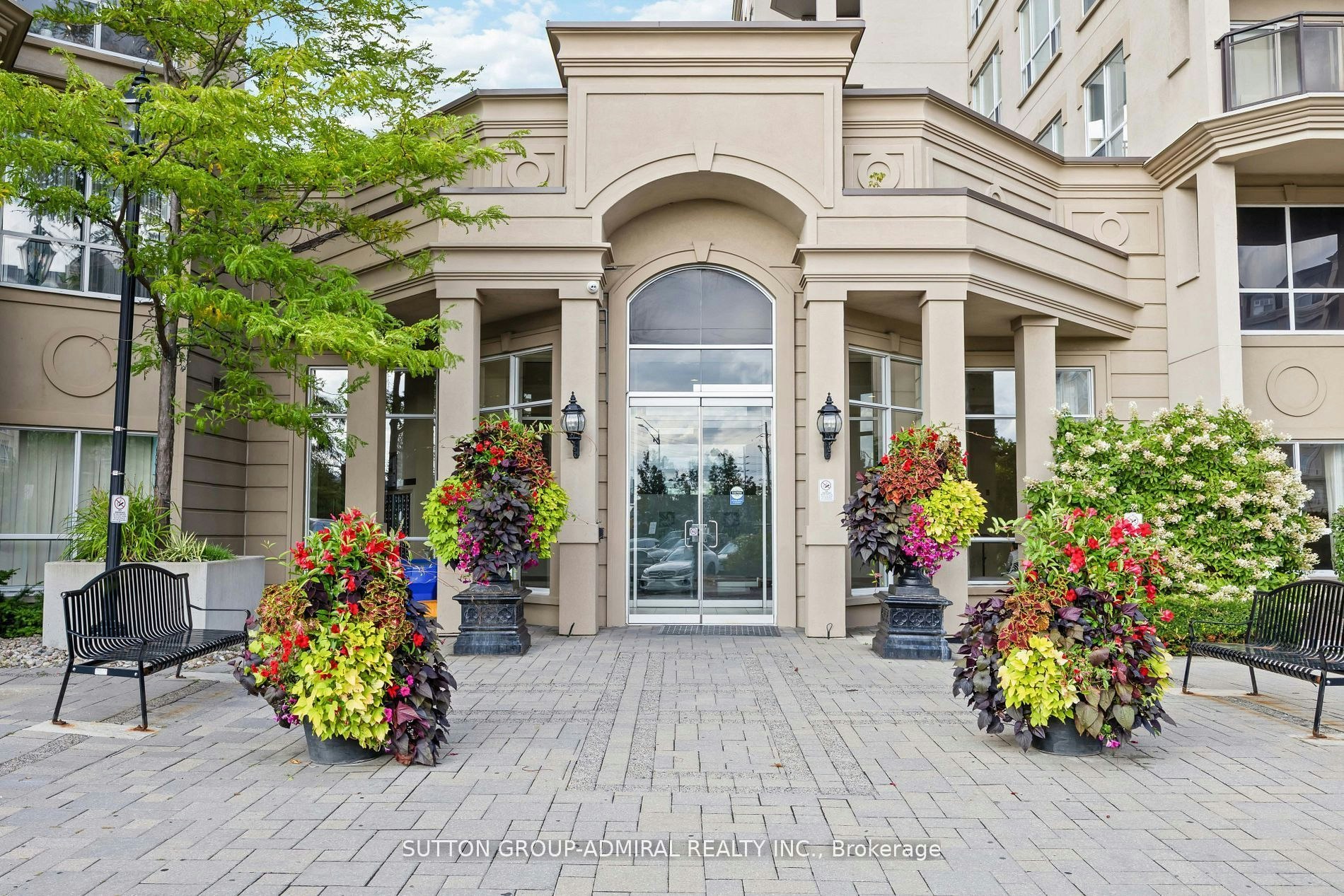 315-2 Maison Parc Court, Vaughan, ON, L4J 9K4