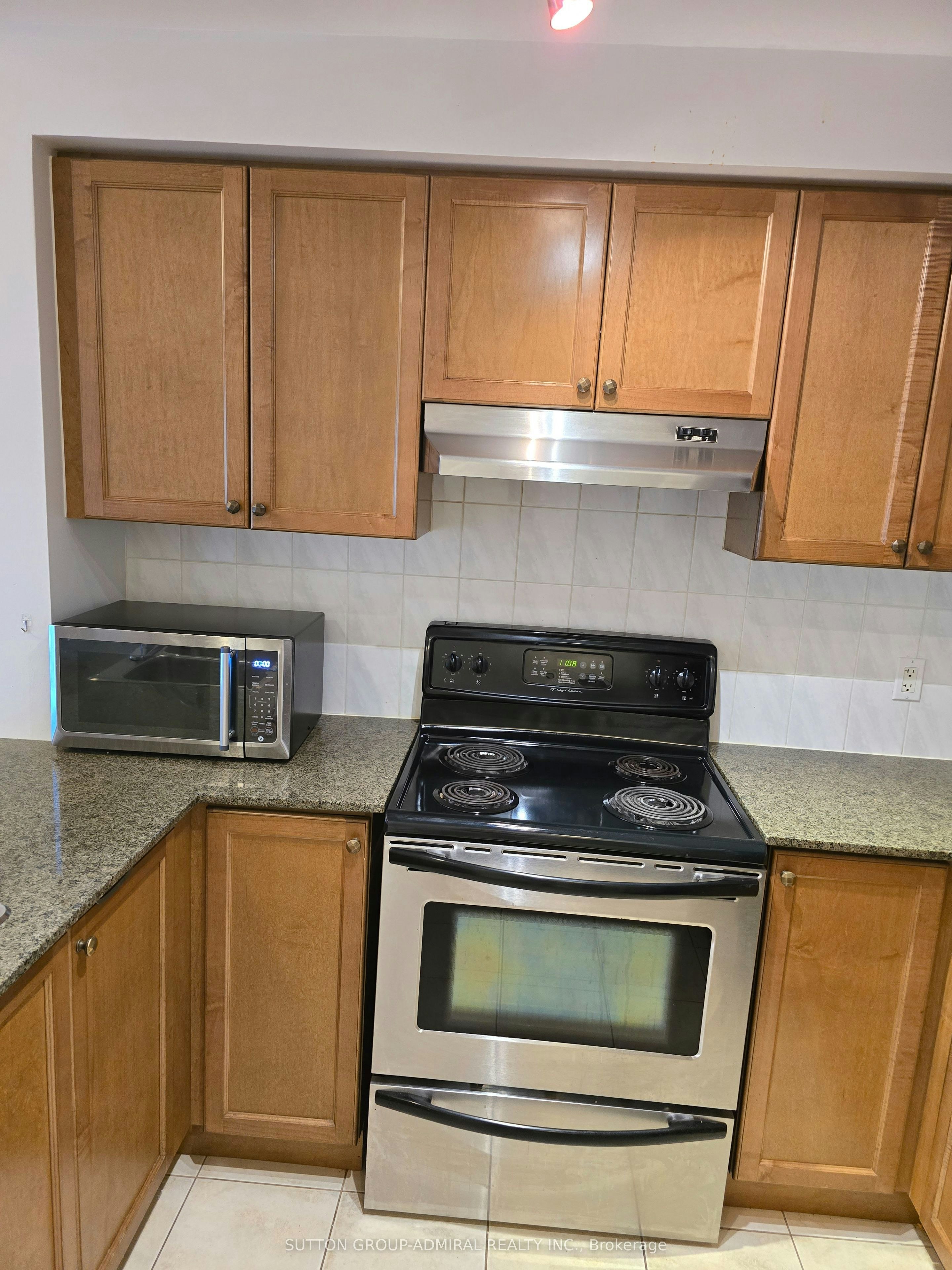 315-2 Maison Parc Court, Vaughan, ON, L4J 9K4 - 11