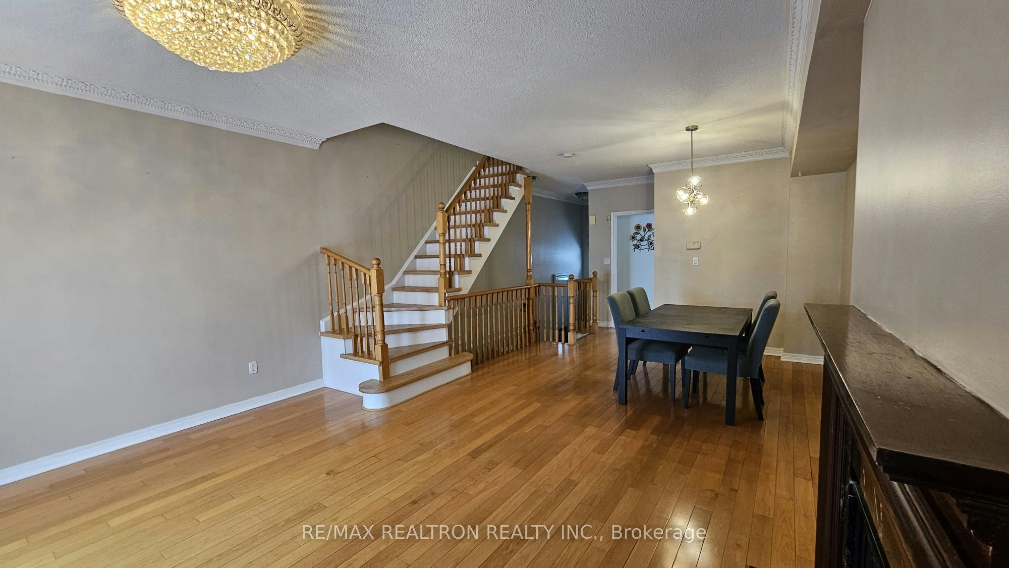 17 Carnation Road, Markham, ON, L3T 7V3 - 3