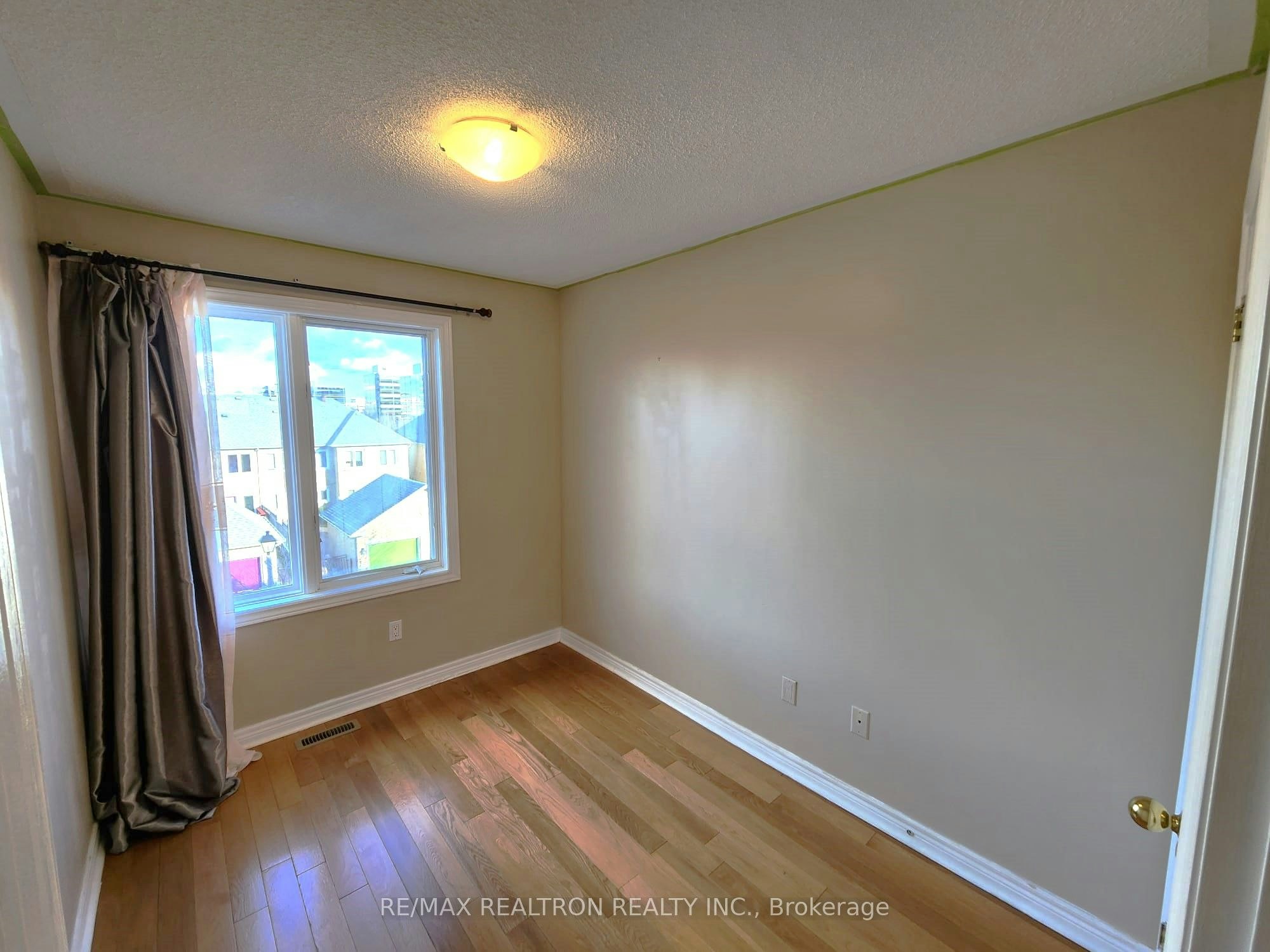 17 Carnation Road, Markham, ON, L3T 7V3 - 12