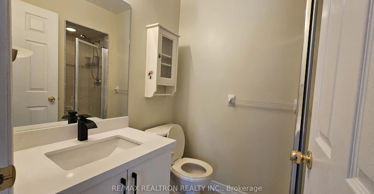 17 Carnation Road, Markham, ON, L3T 7V3 - 11