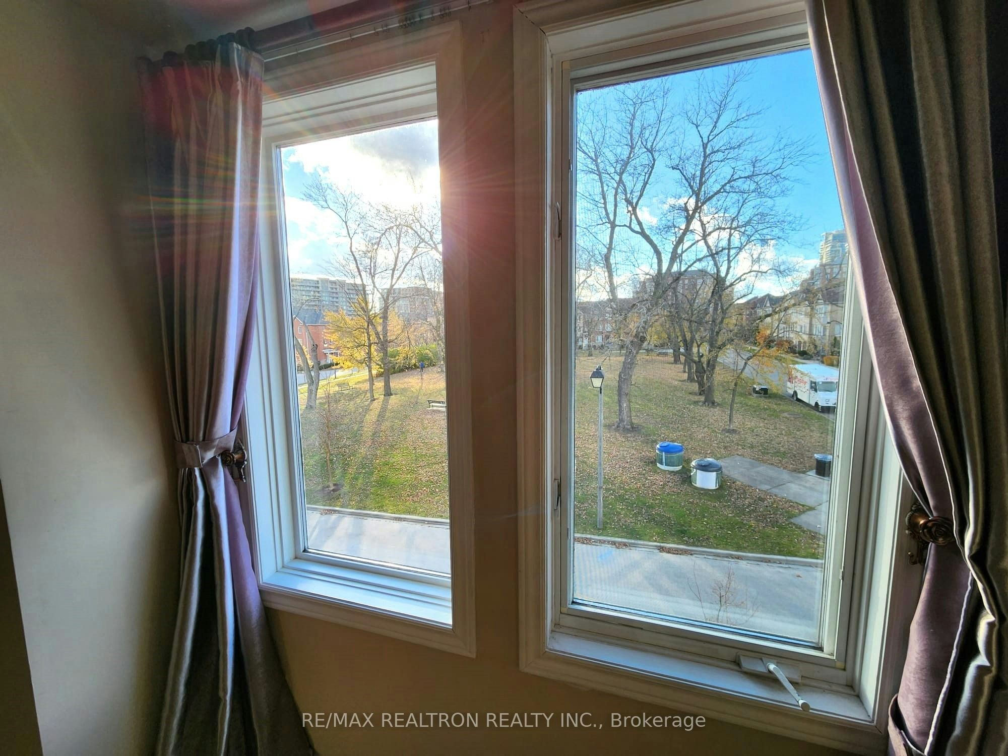 17 Carnation Road, Markham, ON, L3T 7V3 - 7