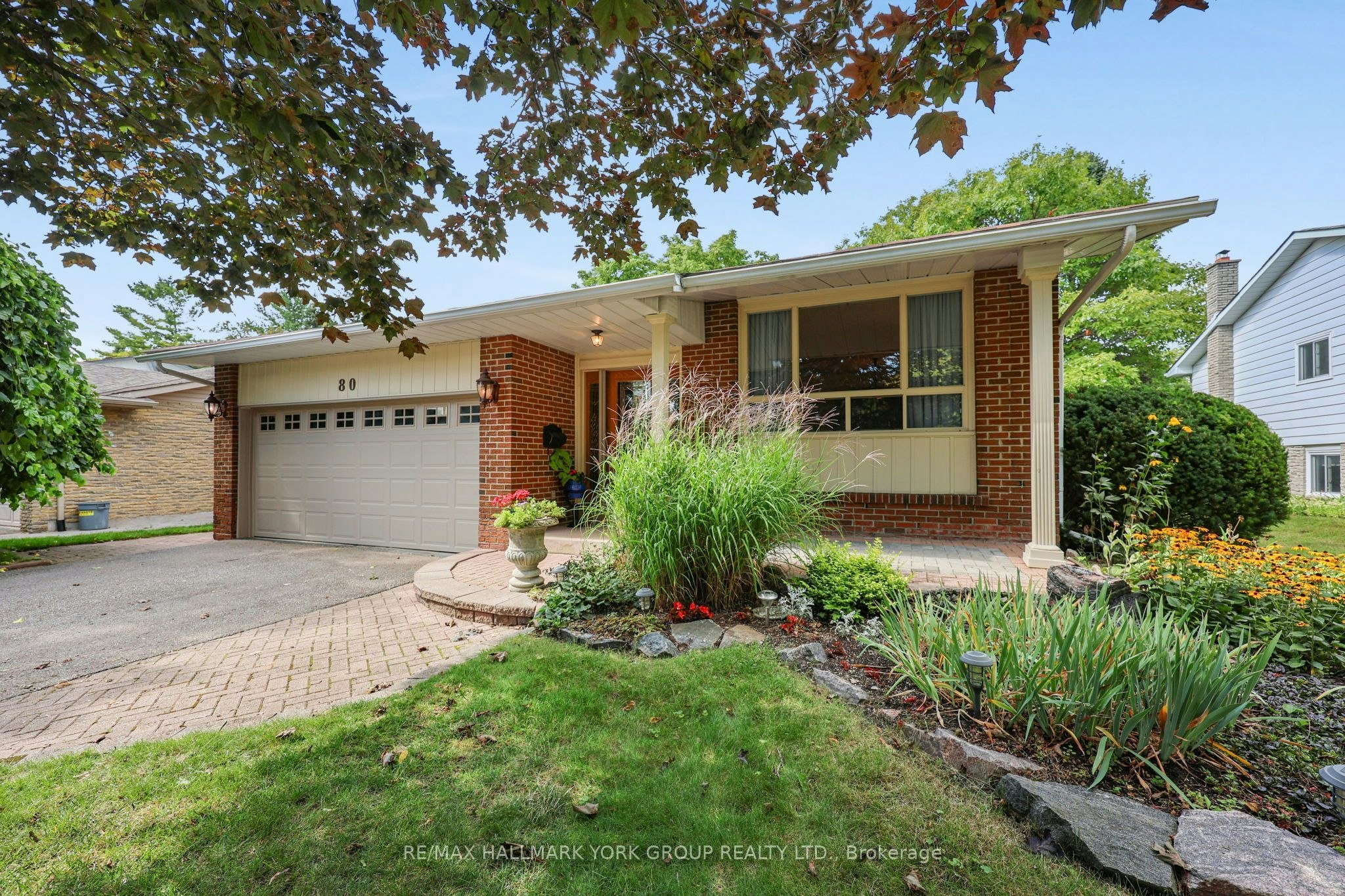 80 Fairway Drive, Aurora, ON, L4G 2H4