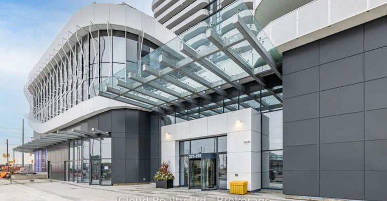 1211-195 Commerce Street, Vaughan, ON, L4K 0P9 - 4