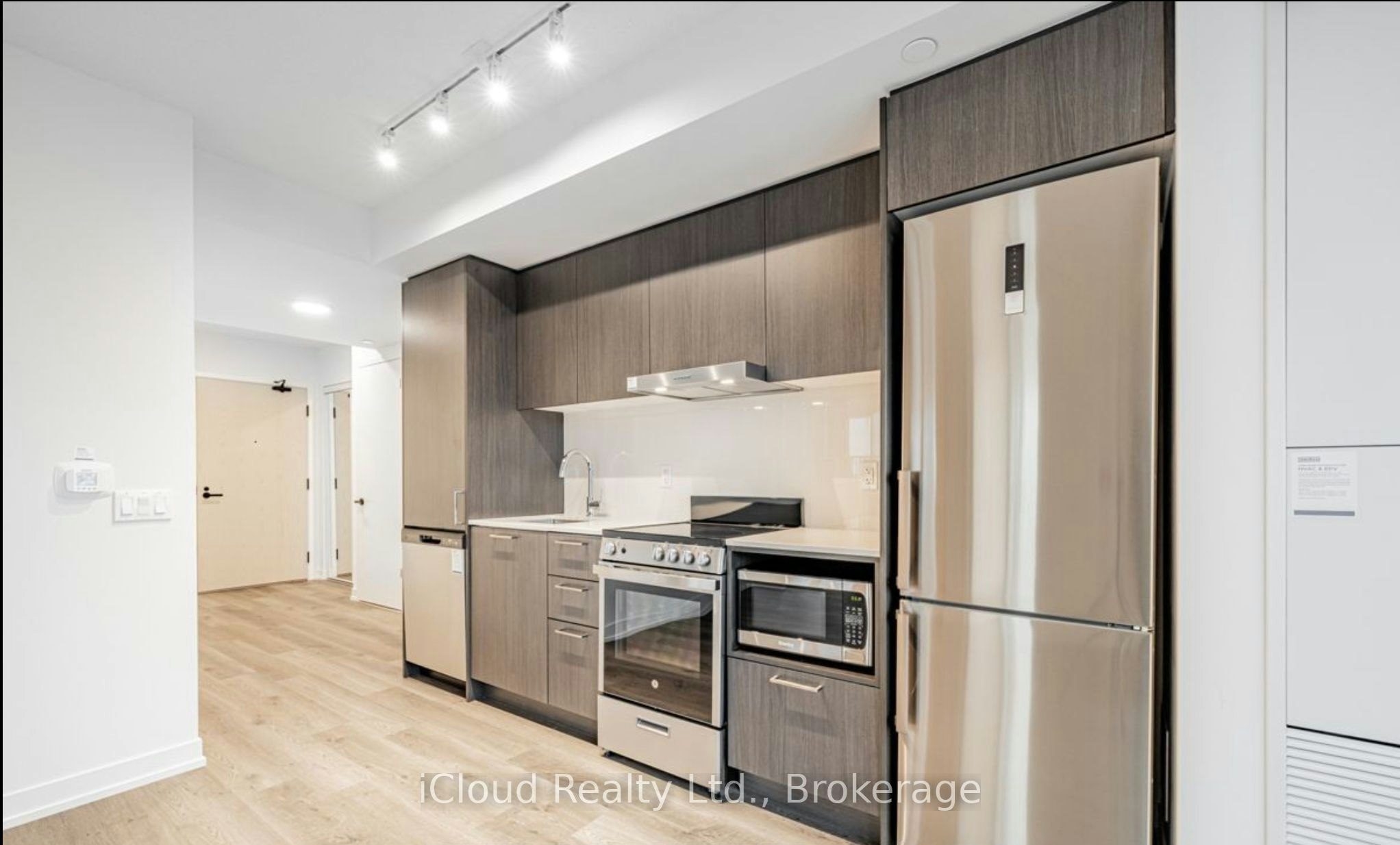 1211-195 Commerce Street, Vaughan, ON, L4K 0P9 - 19