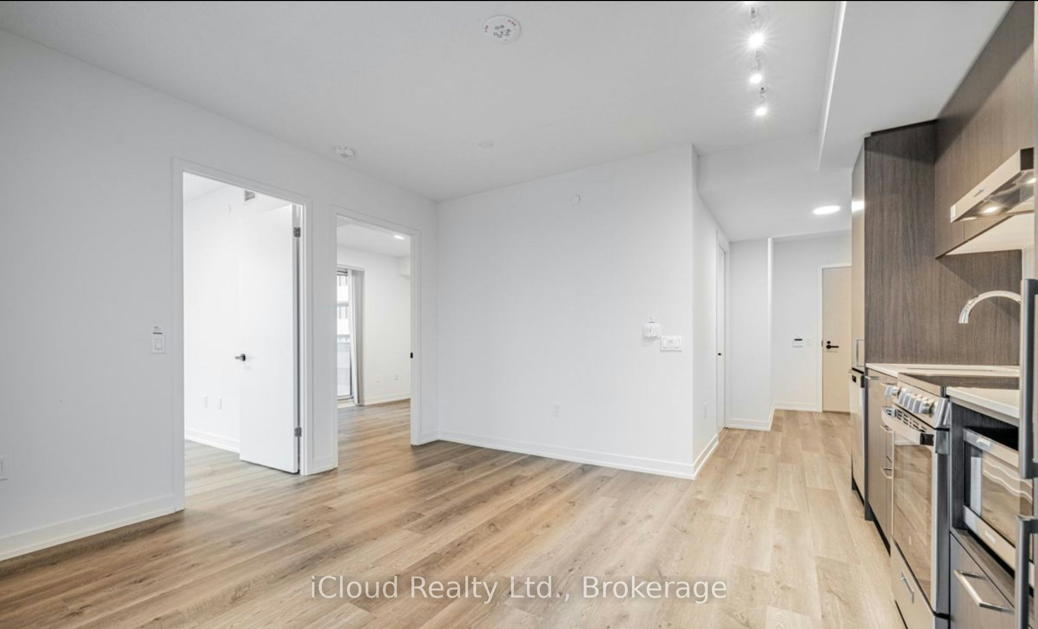 1211-195 Commerce Street, Vaughan, ON, L4K 0P9 - 15