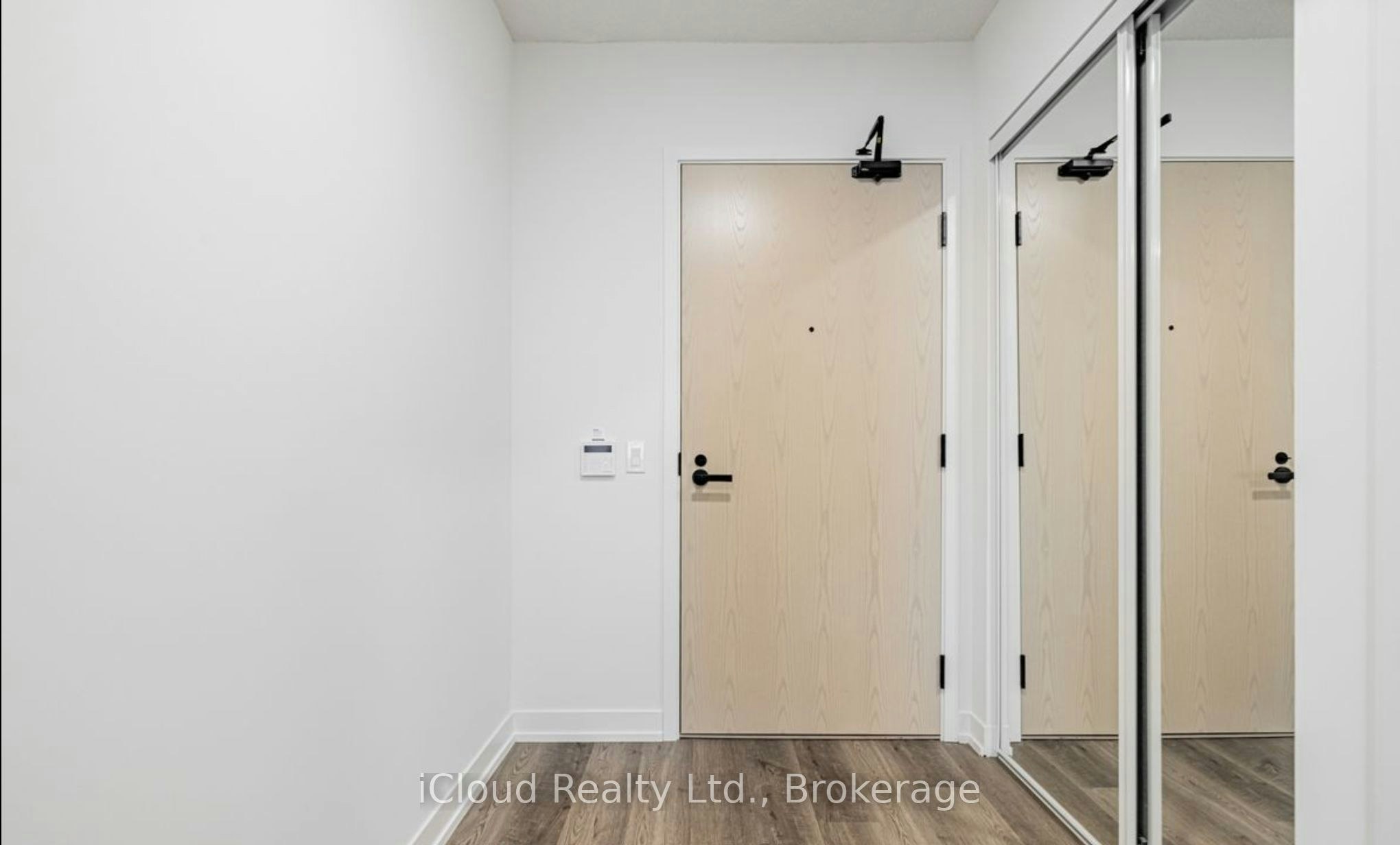 1211-195 Commerce Street, Vaughan, ON, L4K 0P9 - 6