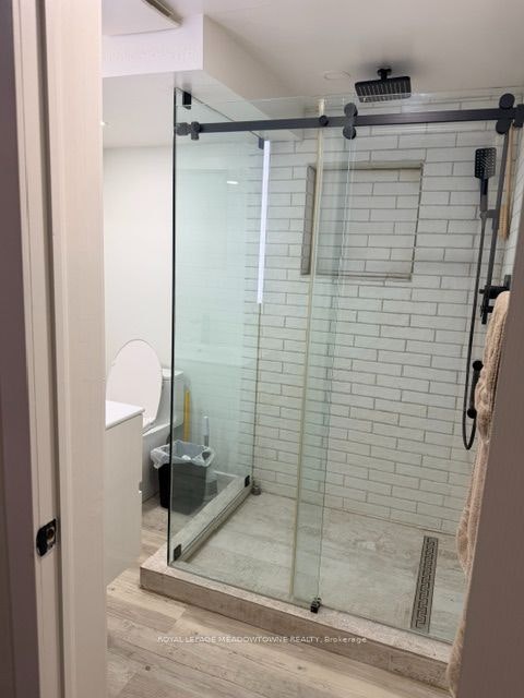 20 Fran Drive, Vaughan, ON, L4L 1P3 - 6