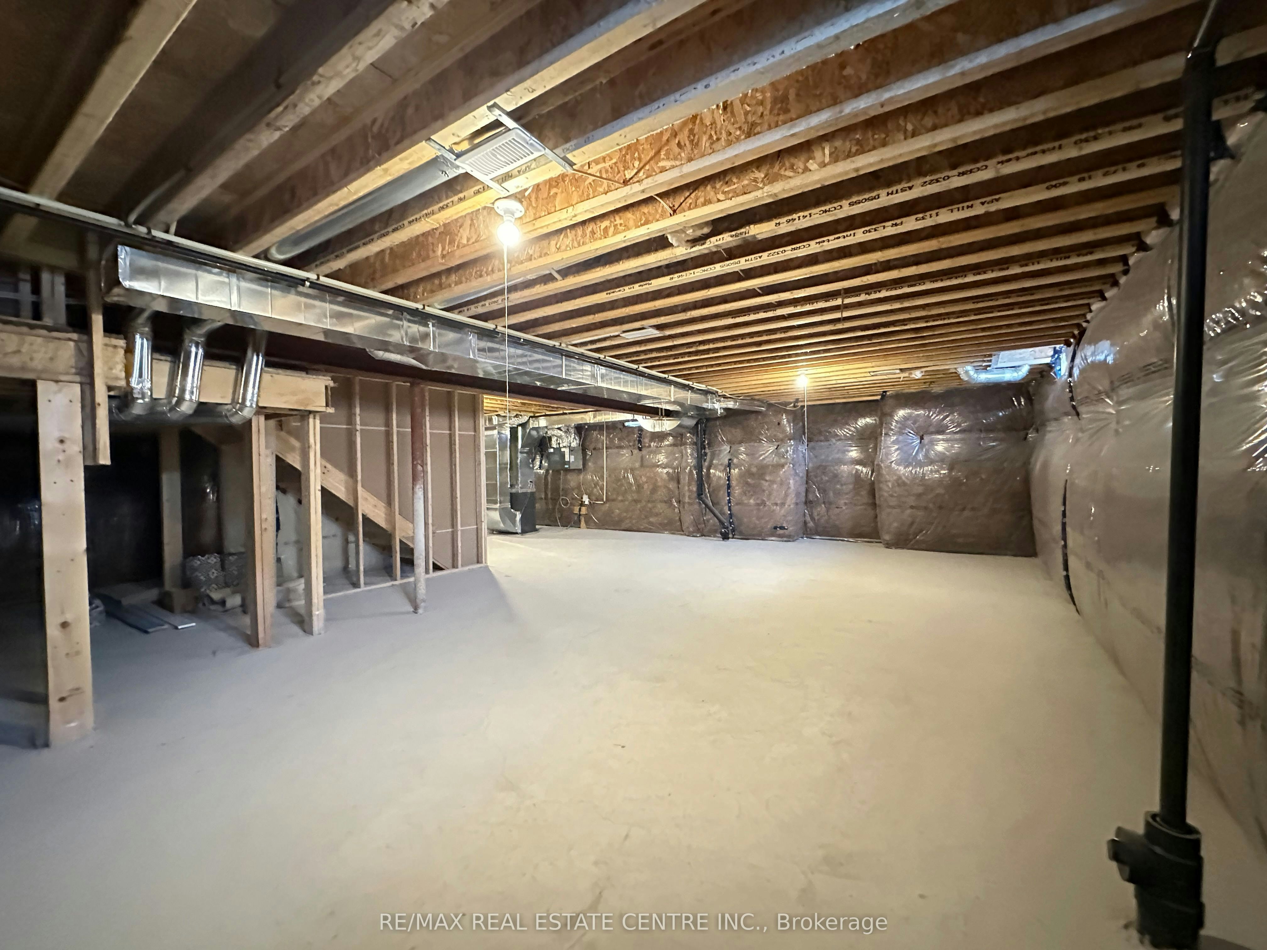 70 Wakefield Boulevard, Essa, ON, L3W 0L9 - 26
