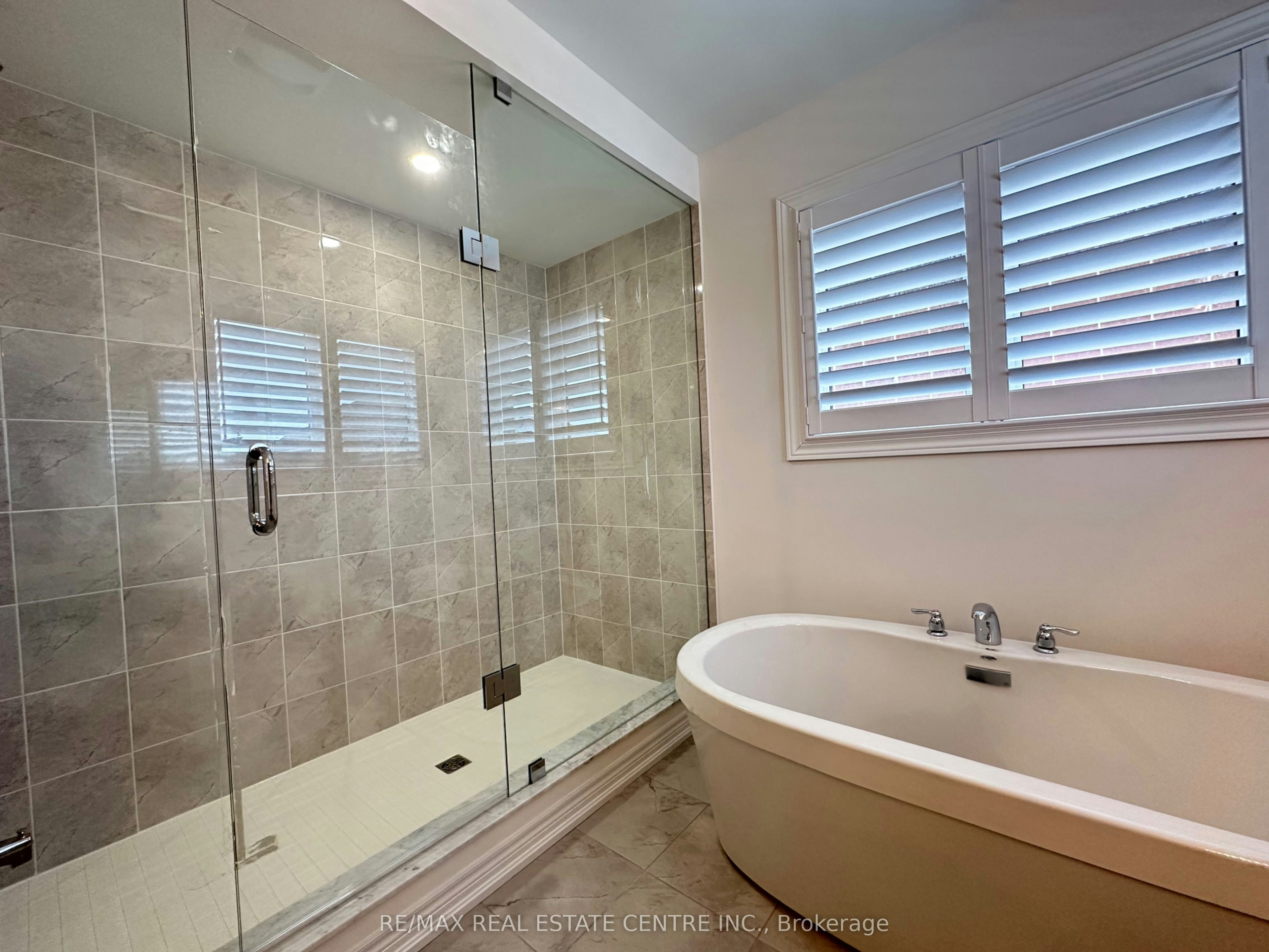 70 Wakefield Boulevard, Essa, ON, L3W 0L9 - 18