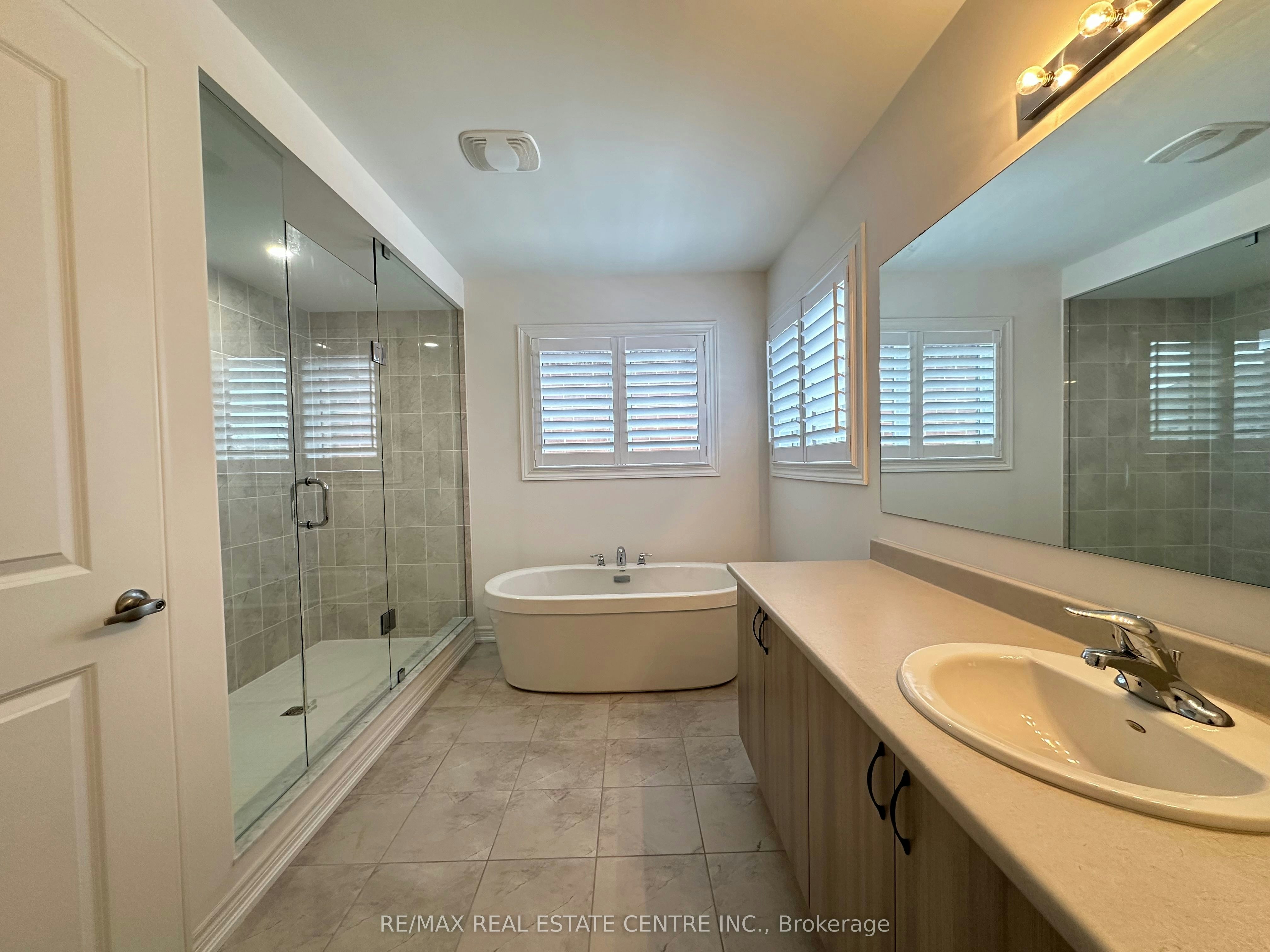 70 Wakefield Boulevard, Essa, ON, L3W 0L9 - 17