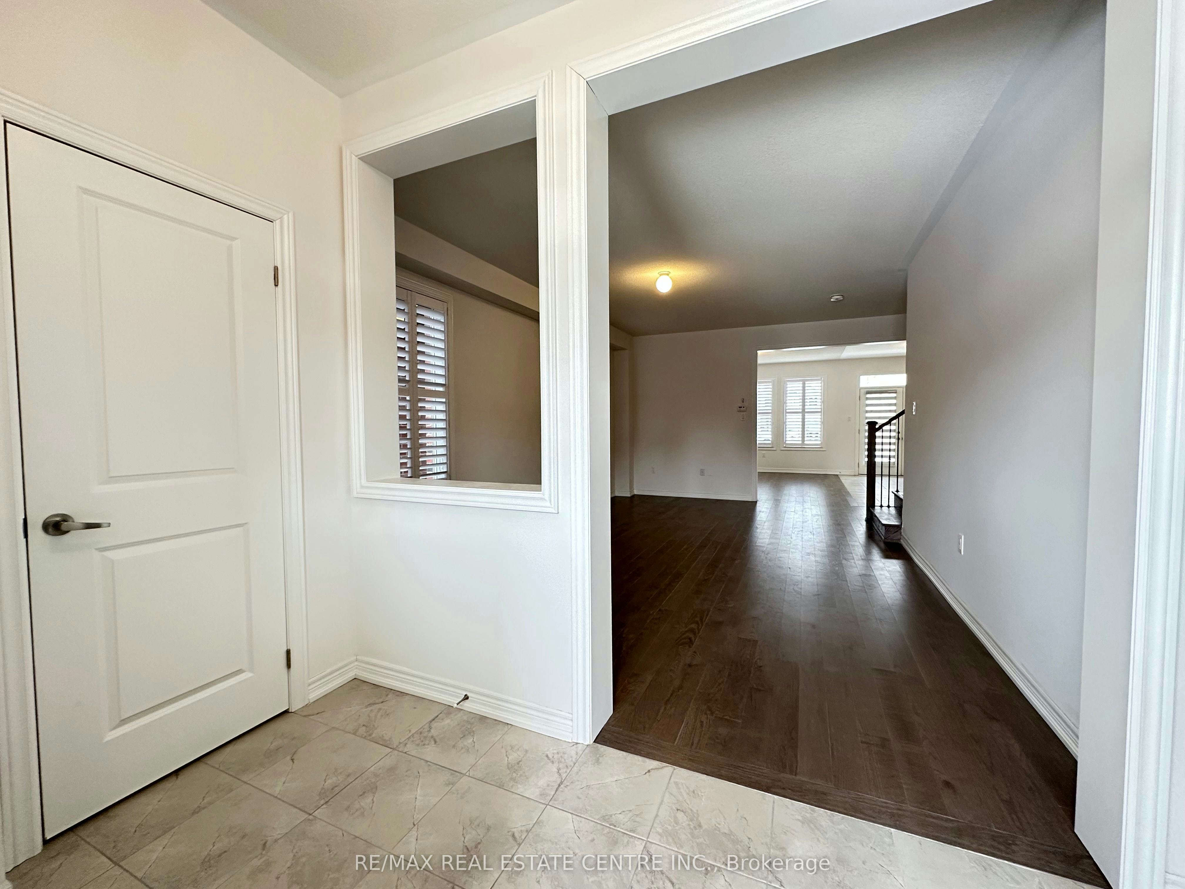 70 Wakefield Boulevard, Essa, ON, L3W 0L9 - 3