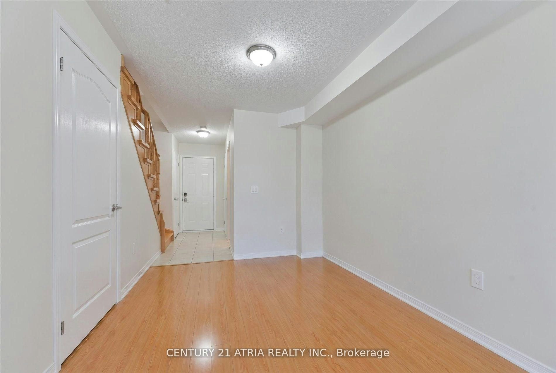 5245 Major Mackenzie Drive E, Markham, ON, L6C 0N3 4