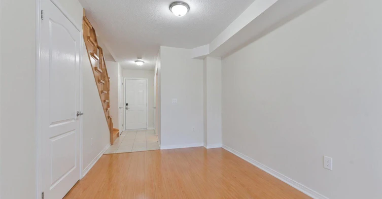 5245 Major Mackenzie Drive E, Markham, ON, L6C 0N3 - 4
