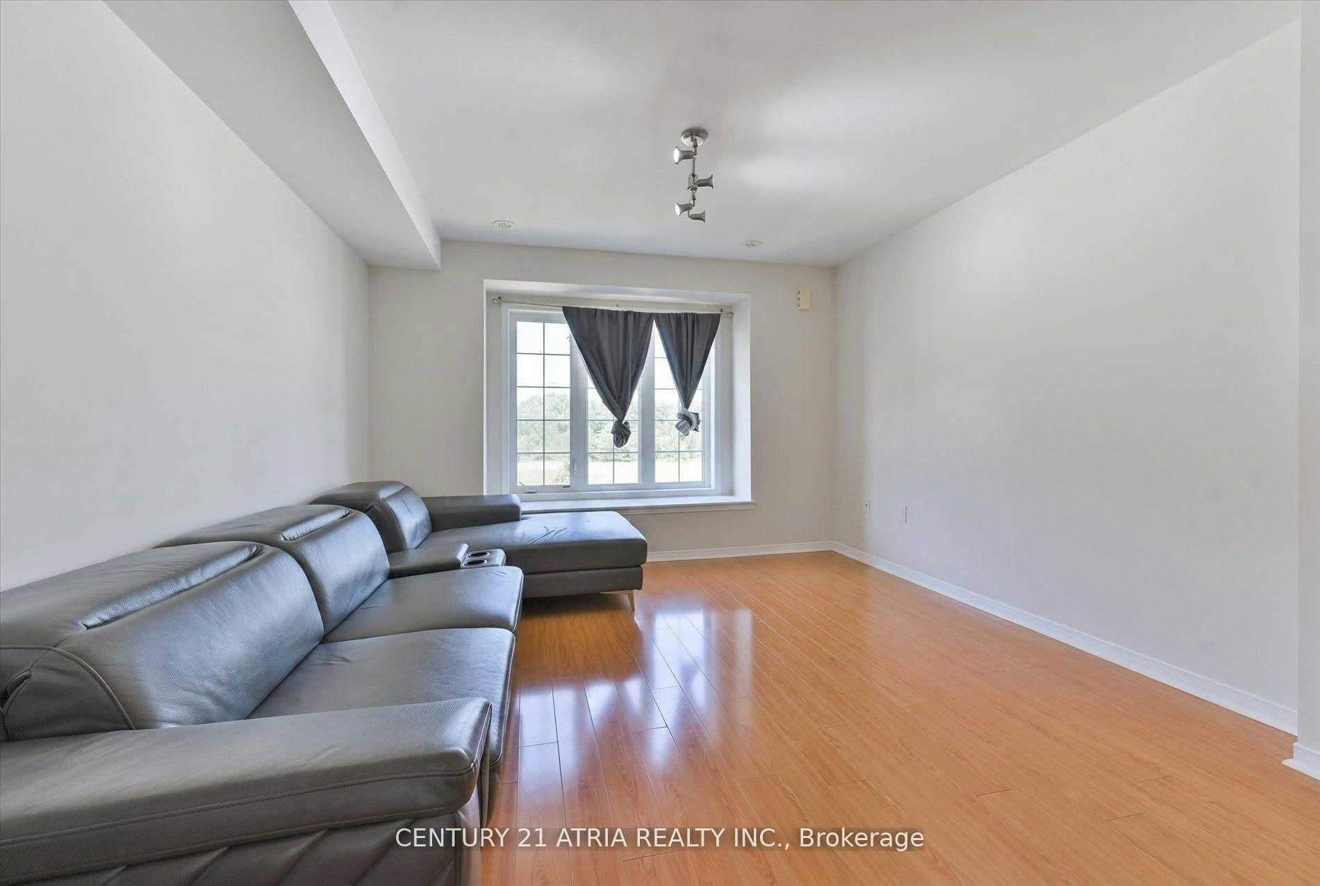 5245 Major Mackenzie Drive E, Markham, ON, L6C 0N3 - 7