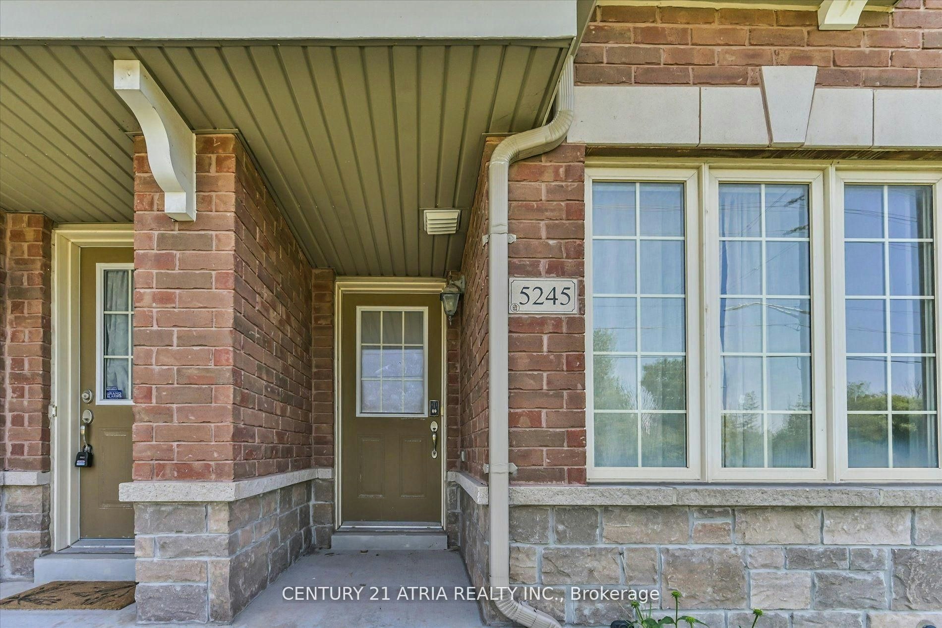5245 Major Mackenzie Drive E, Markham, ON, L6C 0N3 3