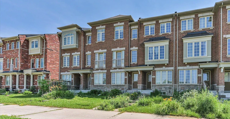 5245 Major Mackenzie Drive E, Markham, ON, L6C 0N3 - 2