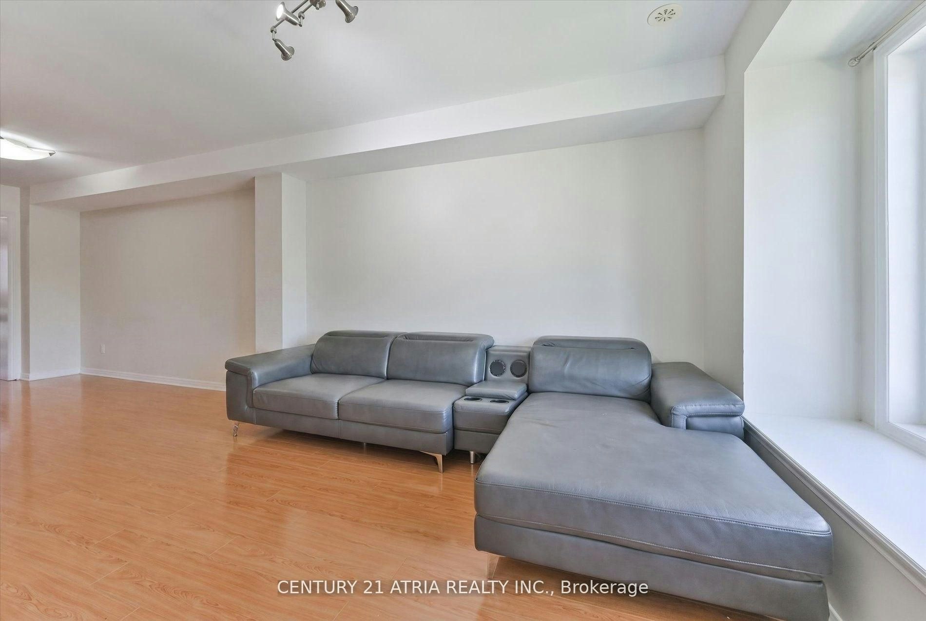 5245 Major Mackenzie Drive E, Markham, ON, L6C 0N3 - 8