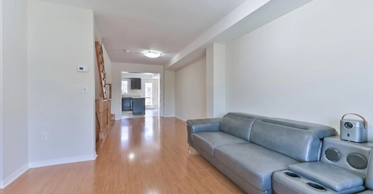 5245 Major Mackenzie Drive E, Markham, ON, L6C 0N3 - 9