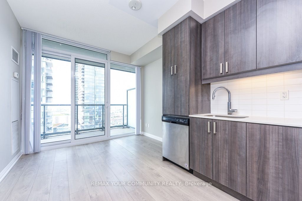 1810-7895 Jane Street, Vaughan, ON, L4K 0K2 - 11