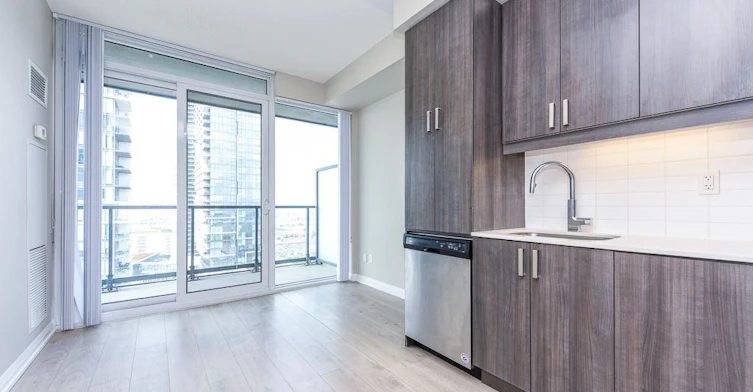 1810-7895 Jane Street, Vaughan, ON, L4K 0K2 - 11