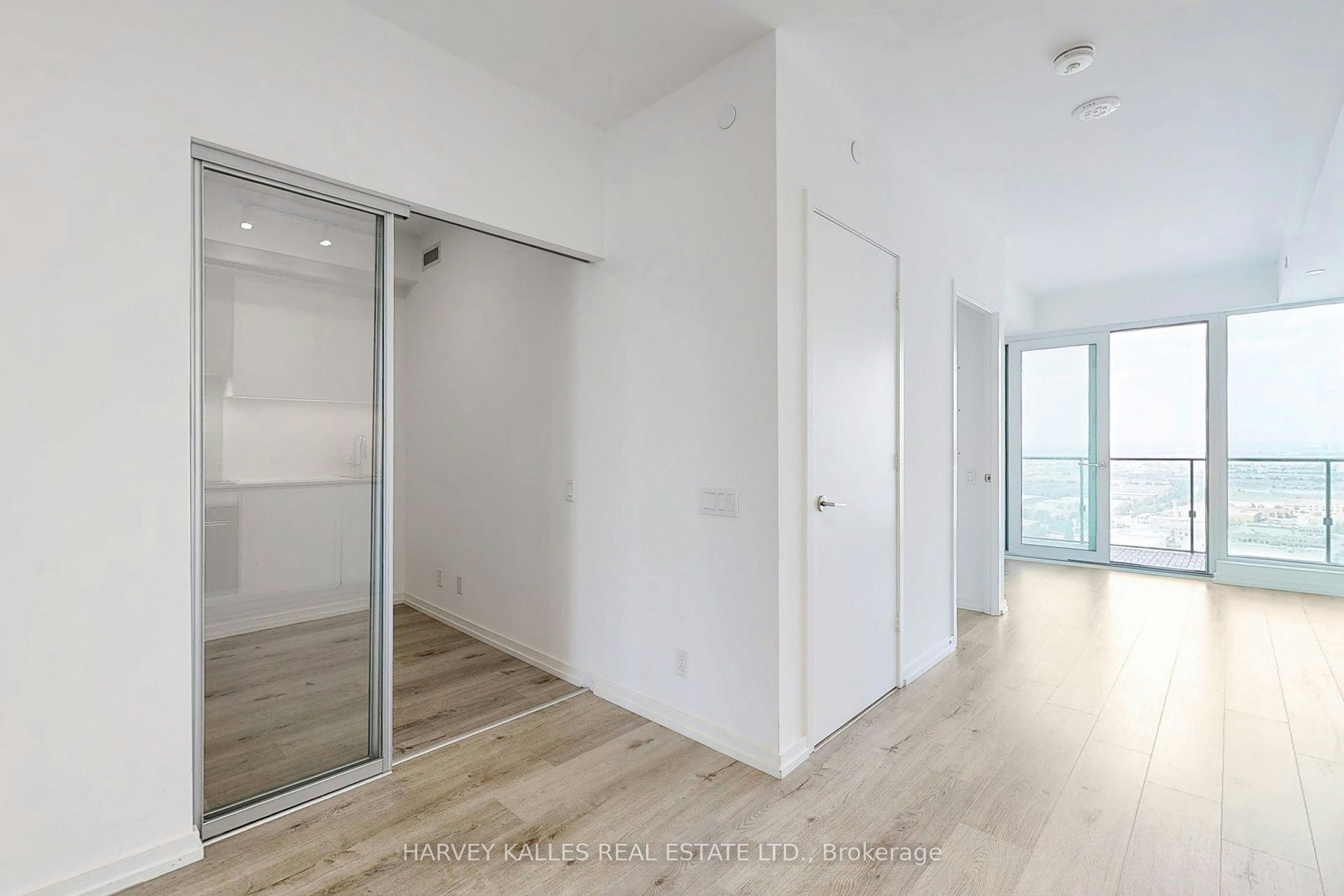 2807-7890 Jane Street, Vaughan, ON, L4K 0L1 - 14