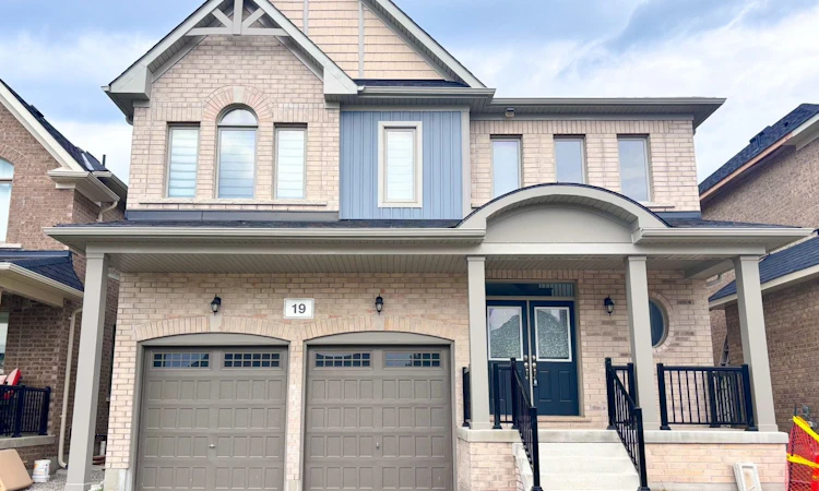 19 Wakefield Boulevard