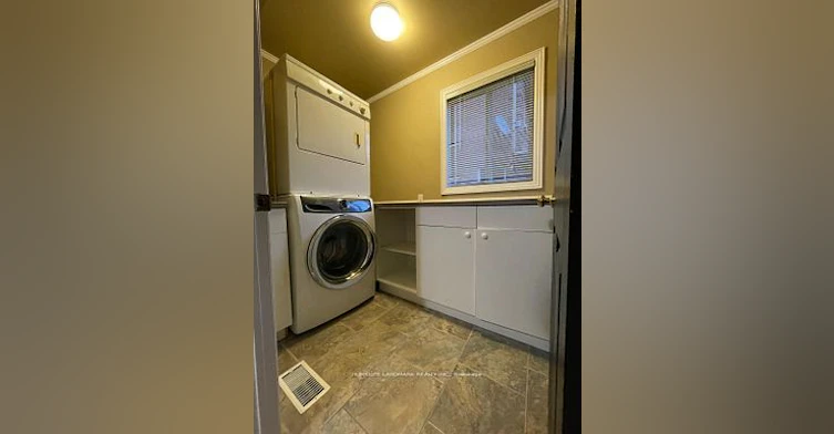 26 Beechbrooke Way, Aurora, ON, L4G 6N7 - 6
