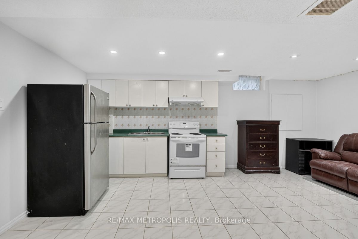 BSMT-32 Summerlea Street, Markham, ON, L3S 4H7 - 6