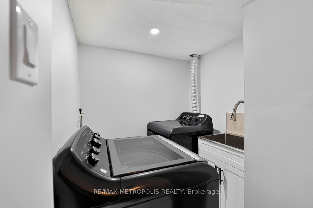 BSMT-32 Summerlea Street, Markham, ON, L3S 4H7 - 3