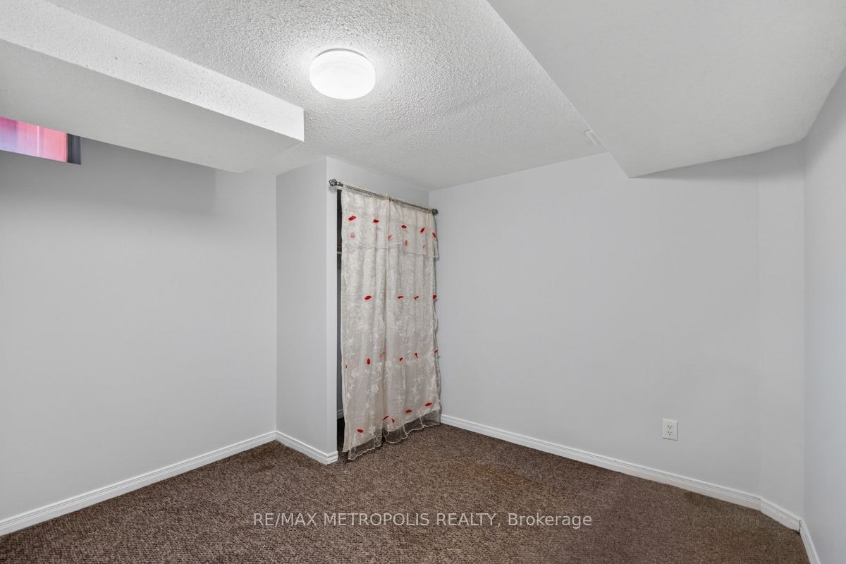 BSMT-32 Summerlea Street, Markham, ON, L3S 4H7 - 15
