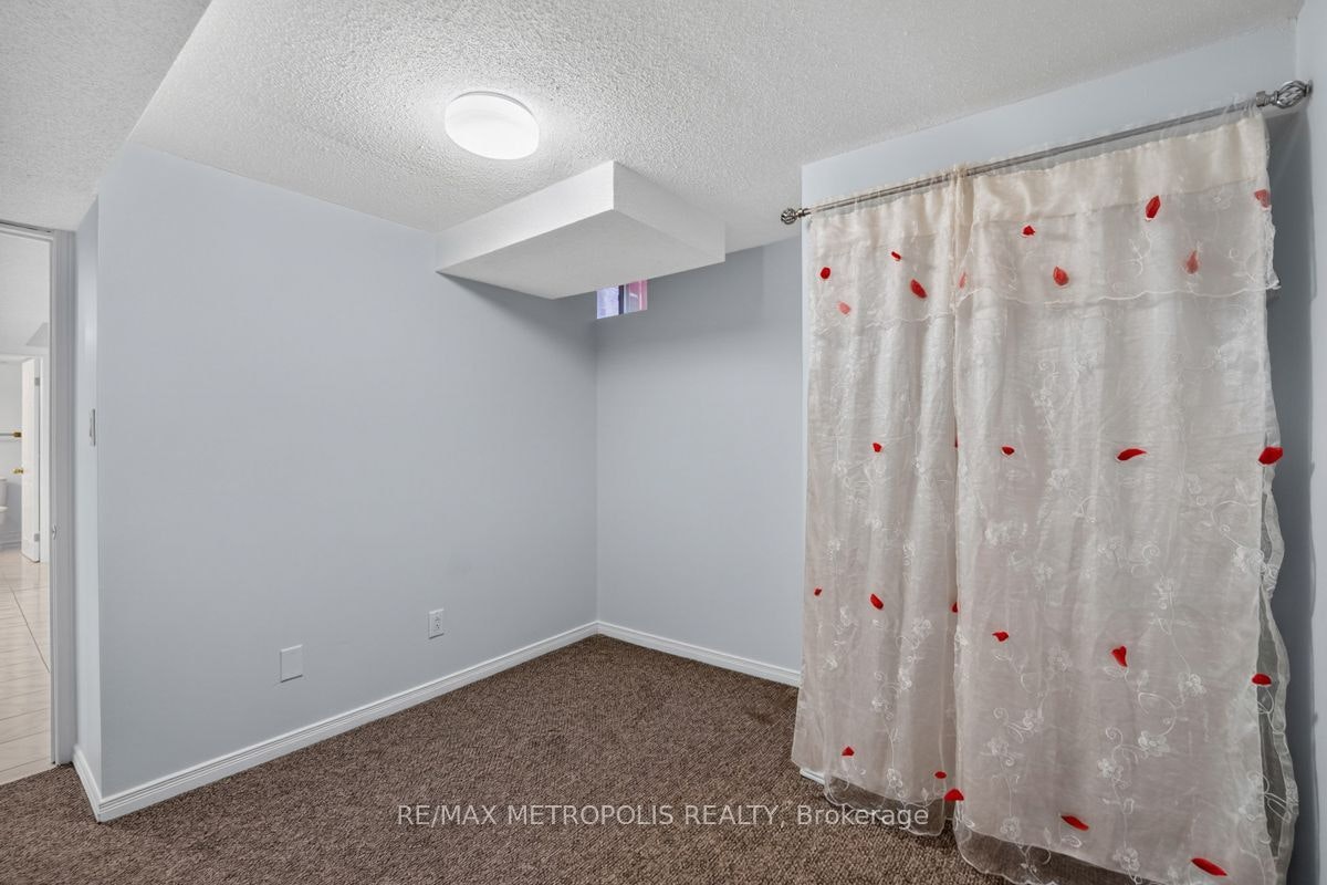 BSMT-32 Summerlea Street, Markham, ON, L3S 4H7 - 16