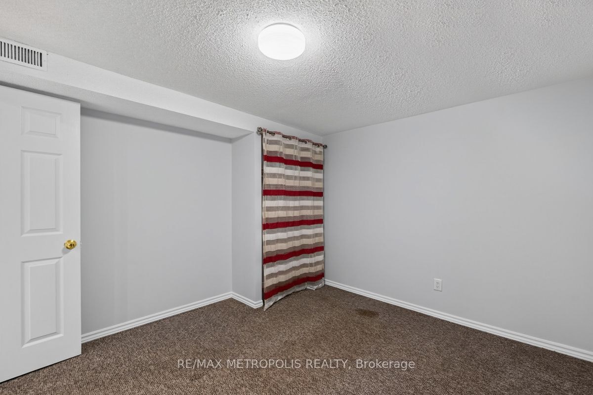 BSMT-32 Summerlea Street, Markham, ON, L3S 4H7 - 18