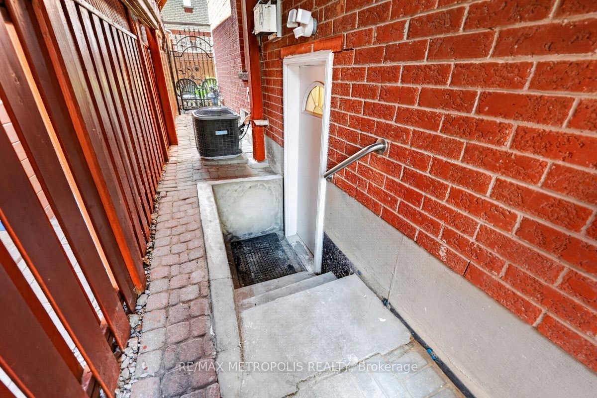BSMT-32 Summerlea Street, Markham, ON, L3S 4H7 - 21