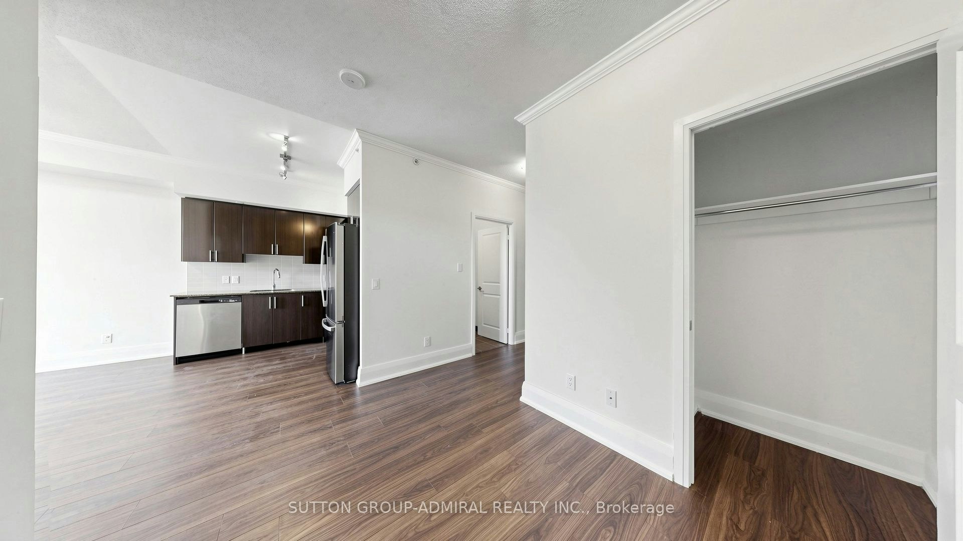 406-85 North Park Road - 4