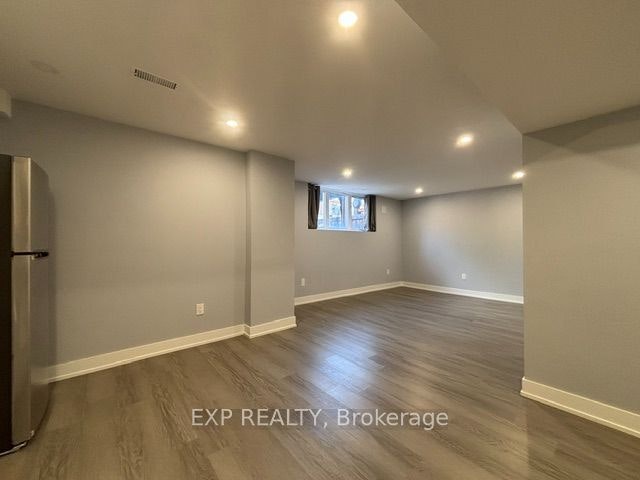 52 Herefordshire Crescent, East Gwillimbury, ON, L9N 0B7 - 7