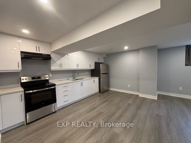 52 Herefordshire Crescent, East Gwillimbury, ON, L9N 0B7 - 8