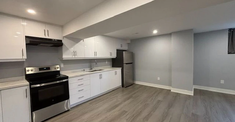 52 Herefordshire Crescent, East Gwillimbury, ON, L9N 0B7 - 8