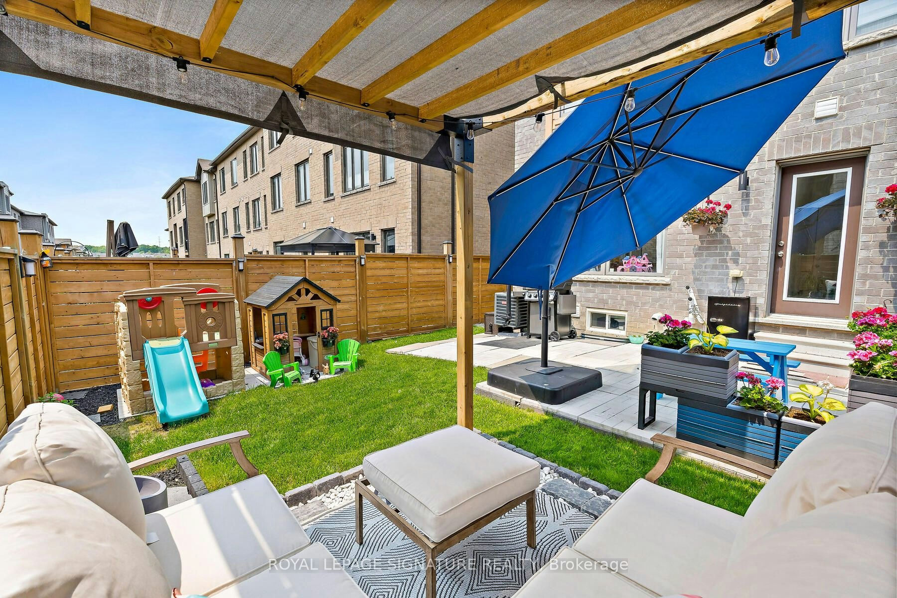 168 Tango Crescent, Newmarket, ON, L3X 0K5