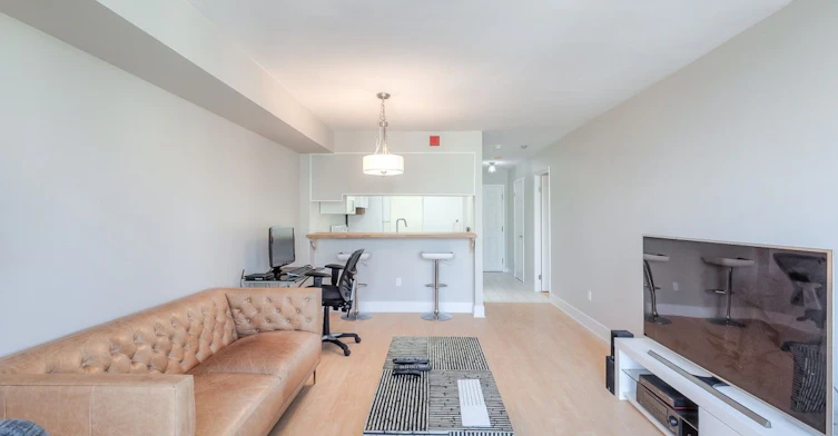 710-175 Cedar Avenue, Richmond Hill, ON, L4C 9V3 - 2