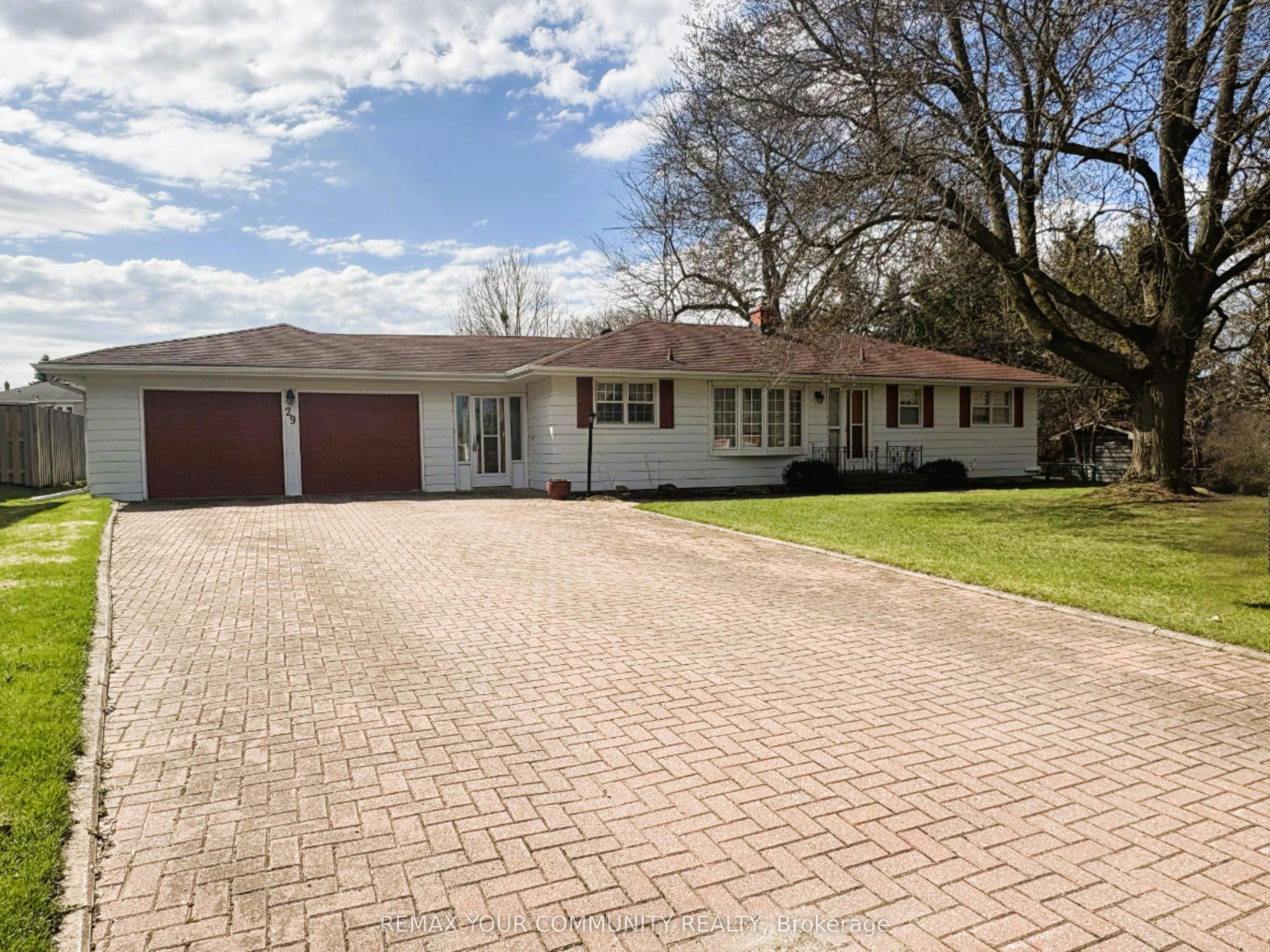 29 Patricia Drive, King, ON, L7B 1H5