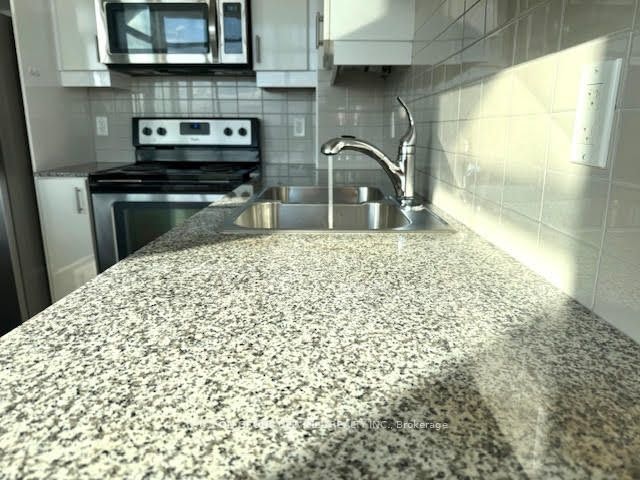 510-2900 Highway 7 N/A, Vaughan, ON, L4K 0G3 - 6
